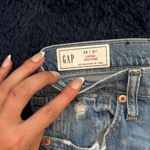 GAP Women's High Rise Loose Jeans - Size 6